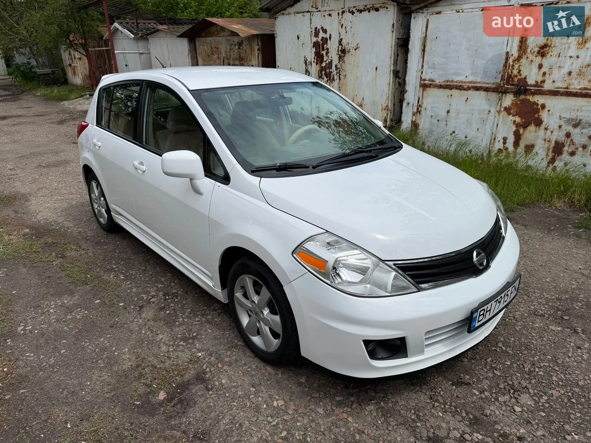 2010 Nissan Versa - мініатюра 13