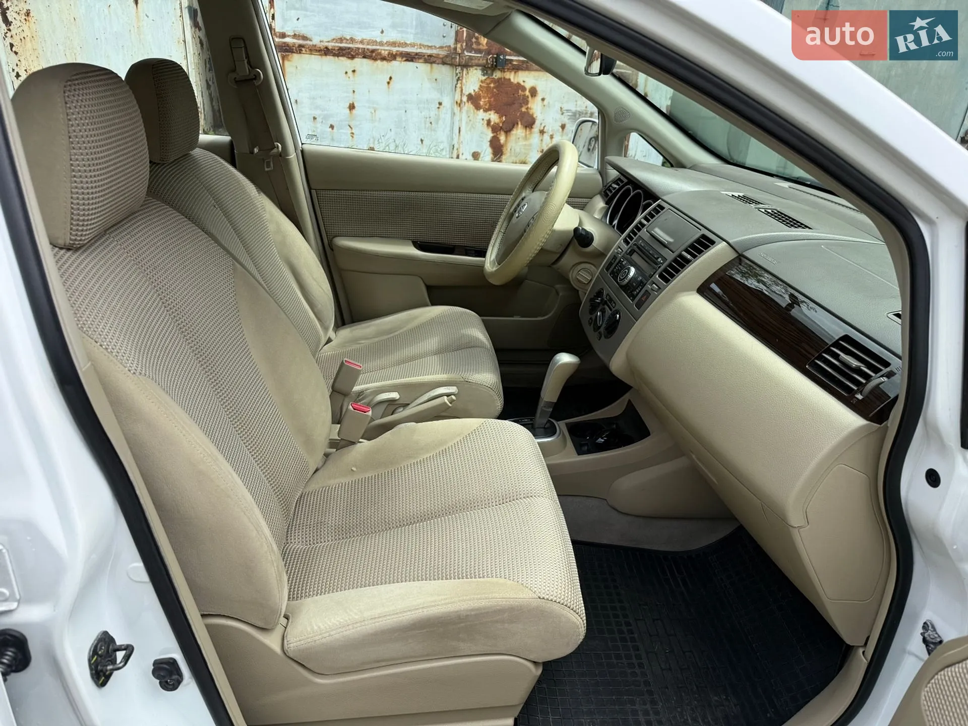 2010 Nissan Versa - мініатюра 45