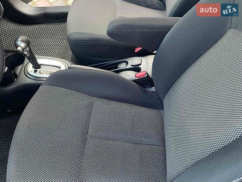 Седан Nissan Versa 2016 в Каменском фото 13 Седан Nissan Versa 2016 в Каменском