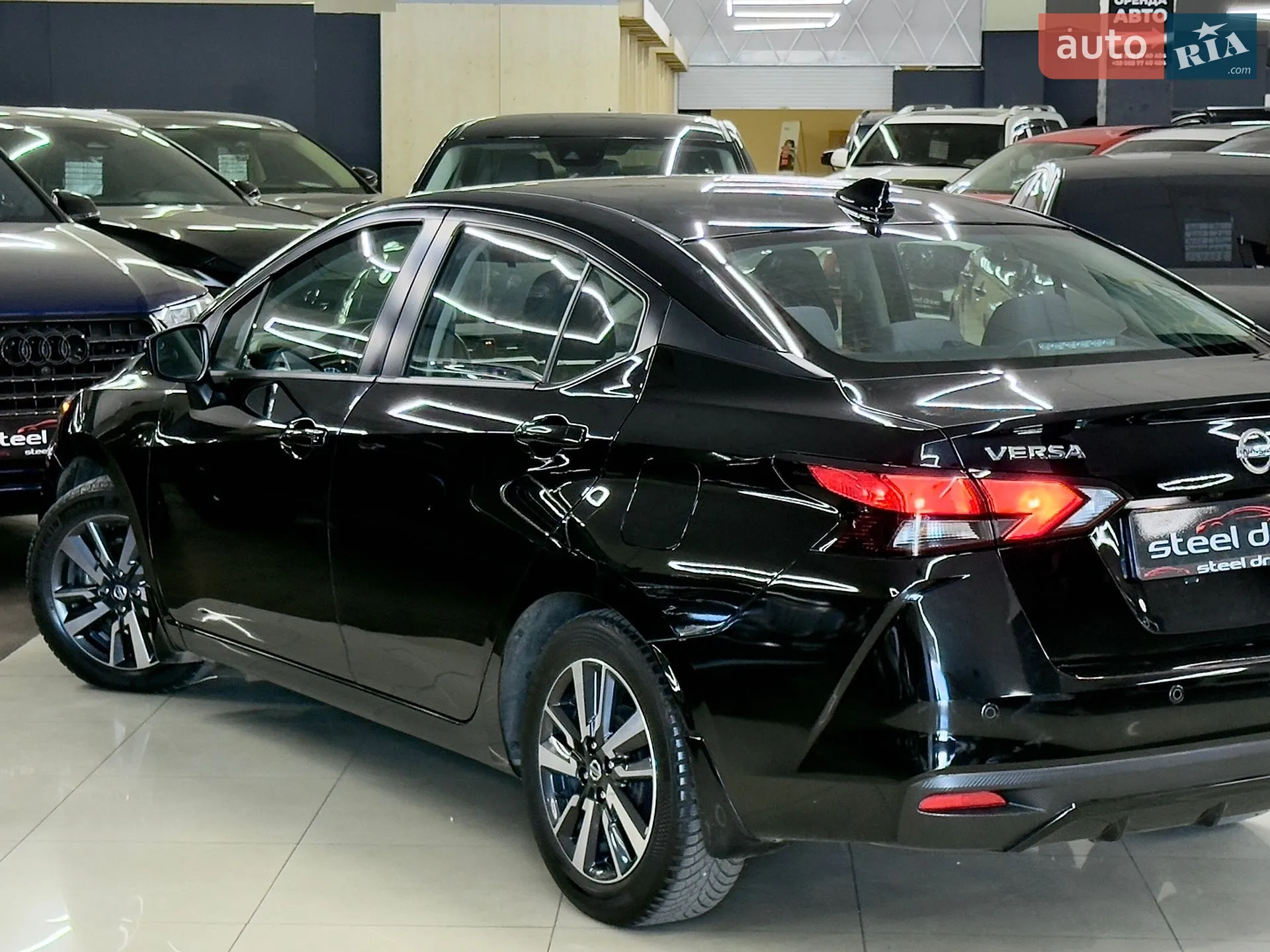 2021 Nissan Versa - мініатюра 13
