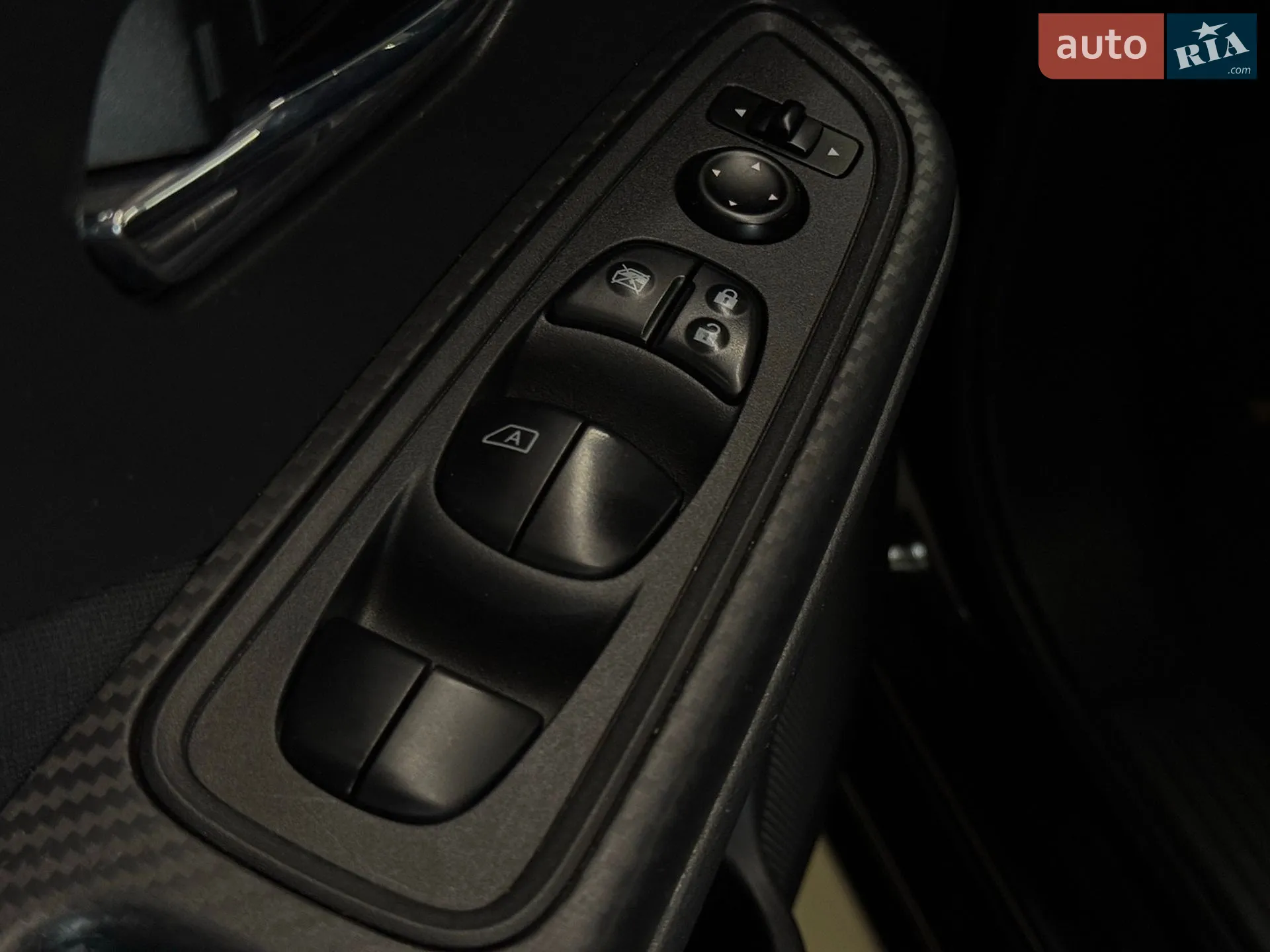 2021 Nissan Versa - мініатюра 23