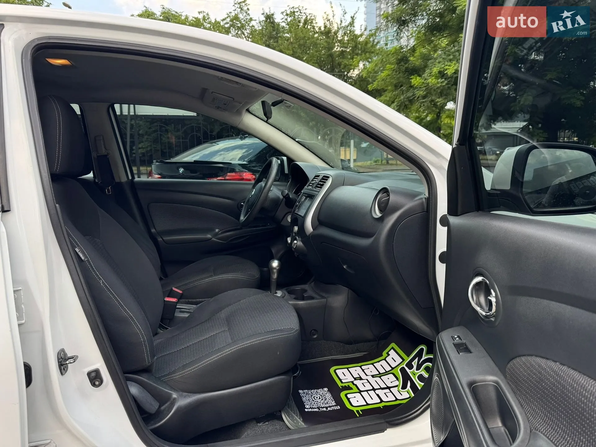 2013 Nissan Versa - мініатюра 11