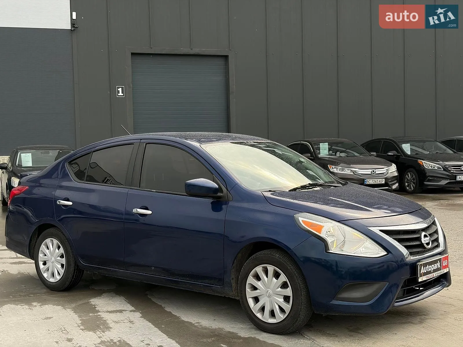 2019 Nissan Versa - мініатюра 3