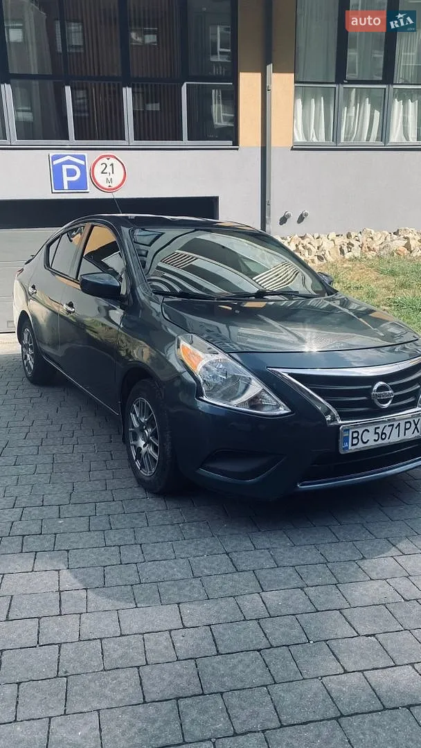 2016 Nissan Versa - мініатюра 2