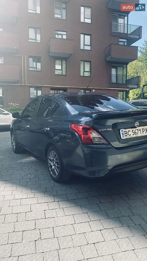 2016 Nissan Versa - мініатюра 4
