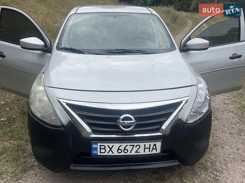 Nissan Versa 2018