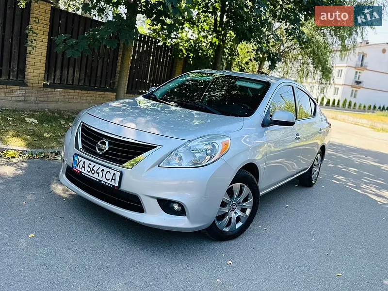 Nissan Versa