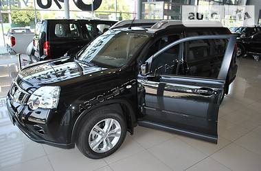 Внедорожник / Кроссовер Nissan X-Trail 2014 в 