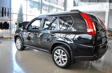 Внедорожник / Кроссовер Nissan X-Trail 2014 в Хмельницком