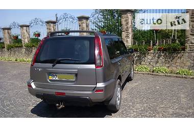 Внедорожник / Кроссовер Nissan X-Trail 2001 в Черновцах