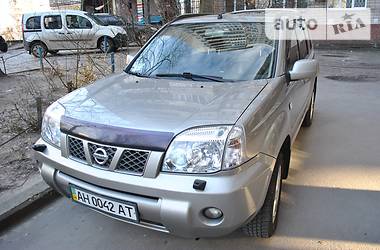 Внедорожник / Кроссовер Nissan X-Trail 2005 в Киеве