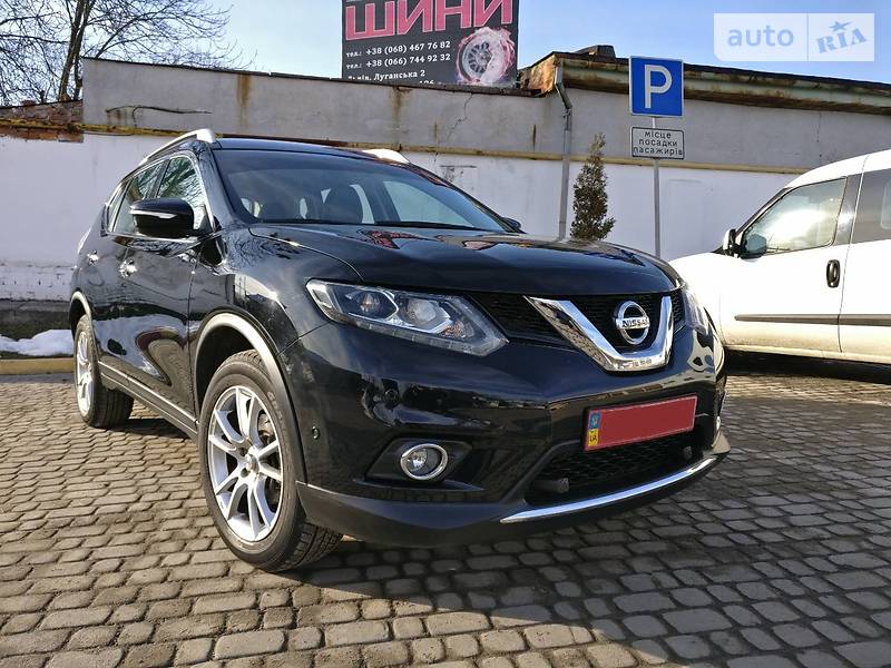 Nissan X-Trail 2015 года