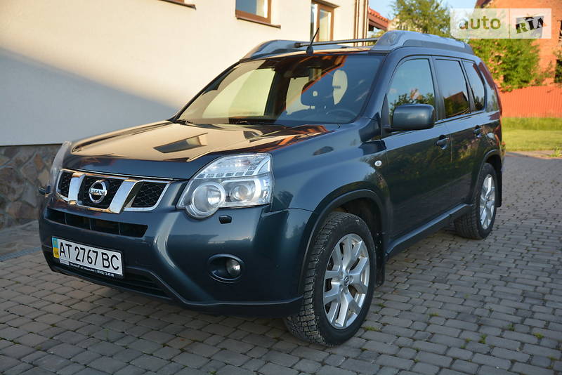 Внедорожник / Кроссовер Nissan X-Trail 2011 в Надворной