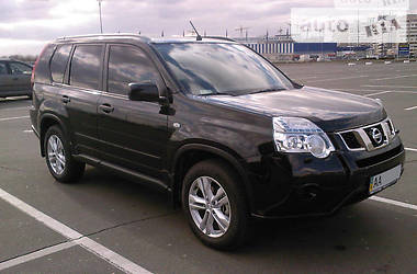 Внедорожник / Кроссовер Nissan X-Trail 2010 в Киеве