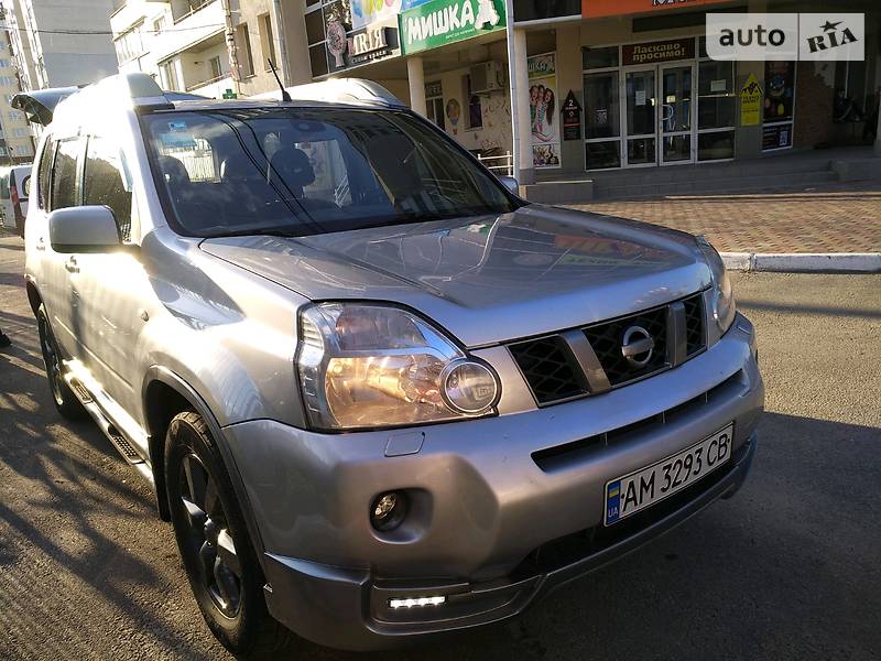 Позашляховик / Кросовер Nissan X-Trail 2007 в 