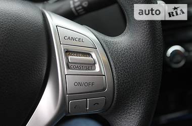 Позашляховик / Кросовер Nissan X-Trail 2014 в 