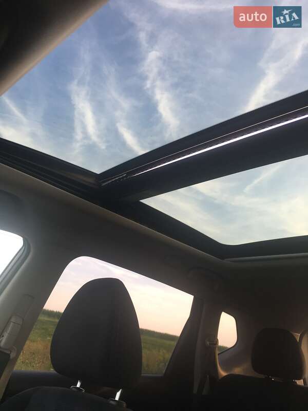 Позашляховик / Кросовер Nissan X-Trail 2015 в Полтаві