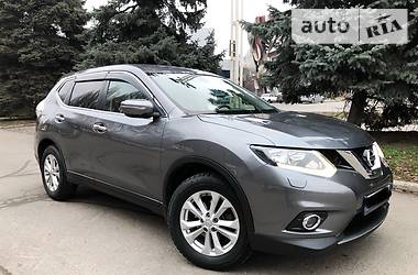 Внедорожник / Кроссовер Nissan X-Trail 2015 в Днепре