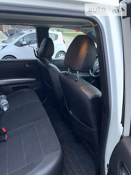 Позашляховик / Кросовер Nissan X-Trail 2012 в Кривому Розі