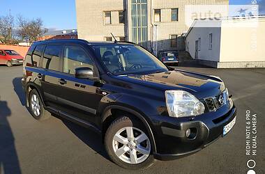 Позашляховик / Кросовер Nissan X-Trail 2008 в 