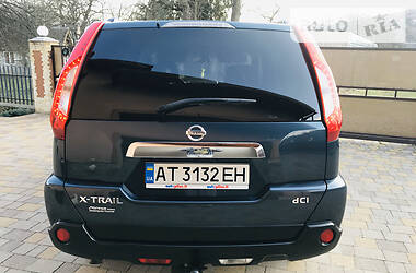 Внедорожник / Кроссовер Nissan X-Trail 2011 в Яремче