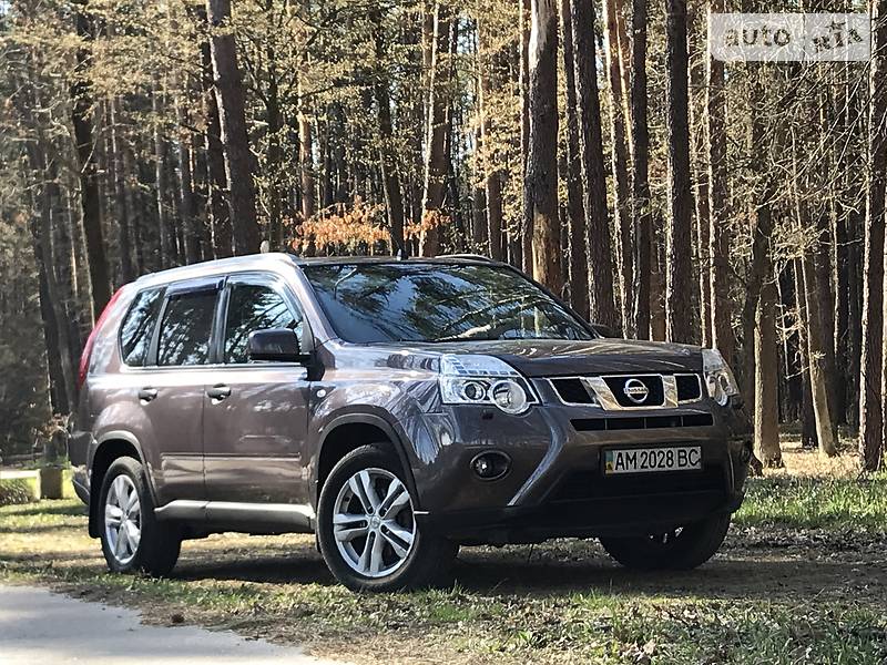 Позашляховик / Кросовер Nissan X-Trail 2010 в Києві