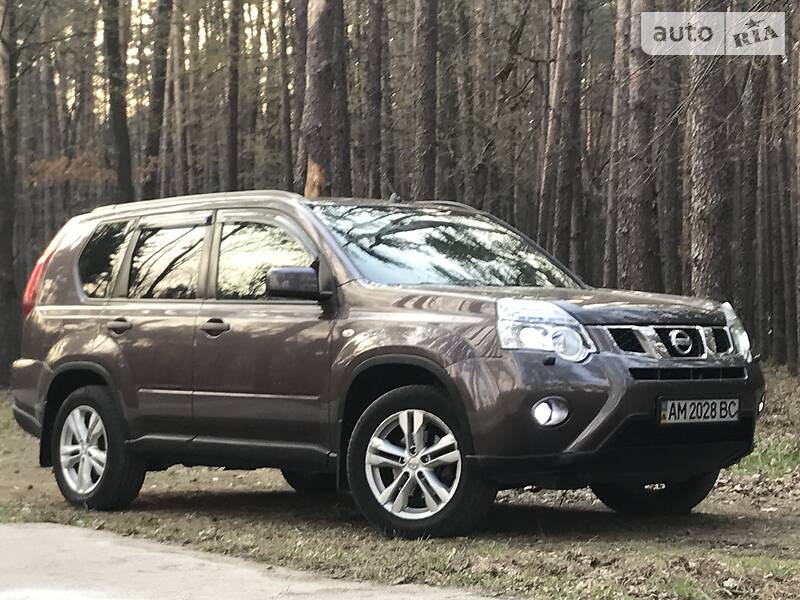 Позашляховик / Кросовер Nissan X-Trail 2010 в Києві