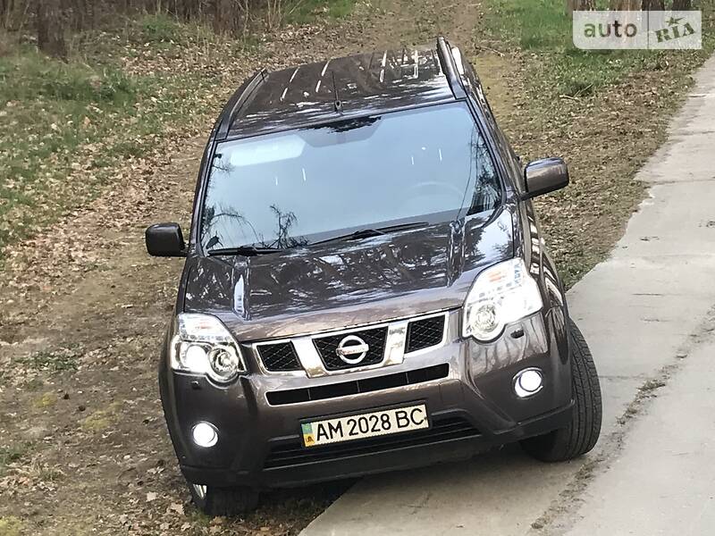 Позашляховик / Кросовер Nissan X-Trail 2010 в Києві