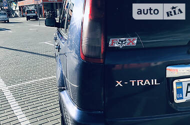 Позашляховик / Кросовер Nissan X-Trail 2003 в 