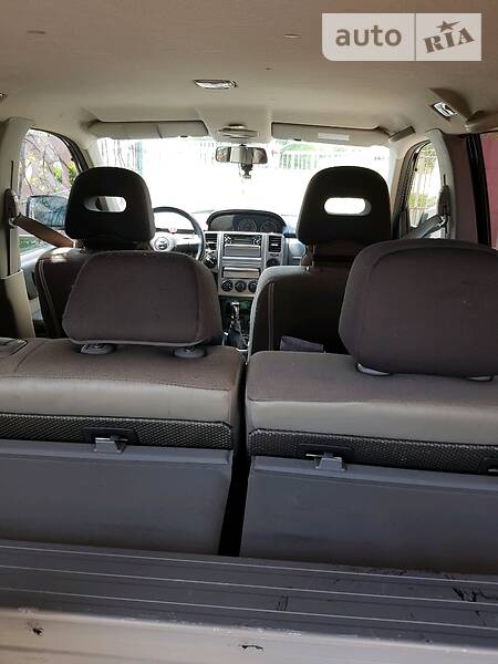 Позашляховик / Кросовер Nissan X-Trail 2006 в Вараші