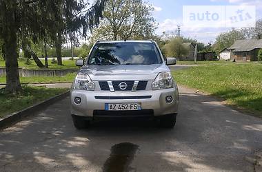 Позашляховик / Кросовер Nissan X-Trail 2010 в 