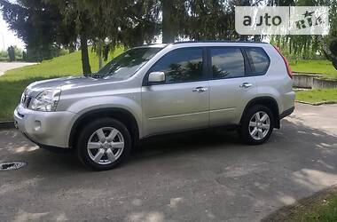 Позашляховик / Кросовер Nissan X-Trail 2010 в 