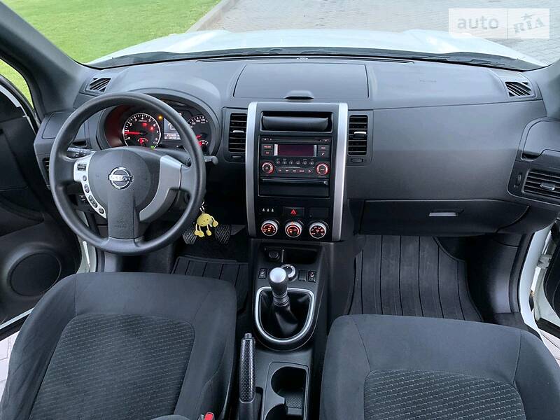 Позашляховик / Кросовер Nissan X-Trail 2013 в Світловодську