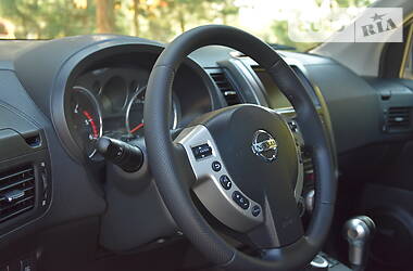 Позашляховик / Кросовер Nissan X-Trail 2009 в 