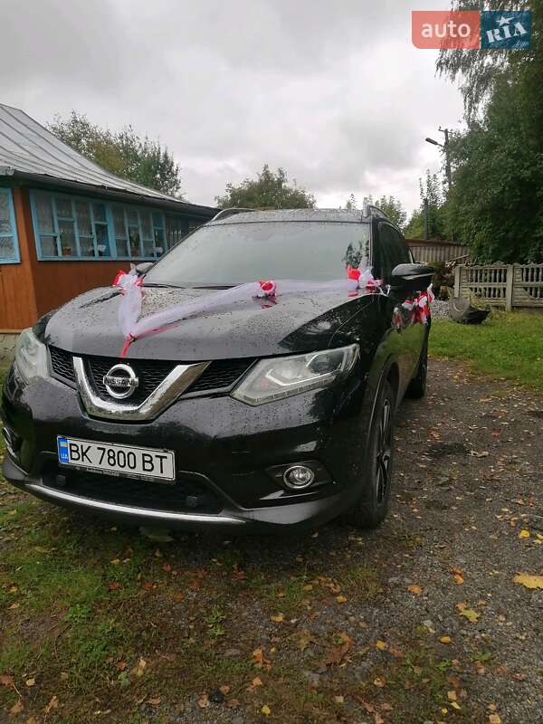 Позашляховик / Кросовер Nissan X-Trail 2014 в Рівному