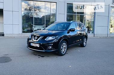 Позашляховик / Кросовер Nissan X-Trail 2015 в Києві