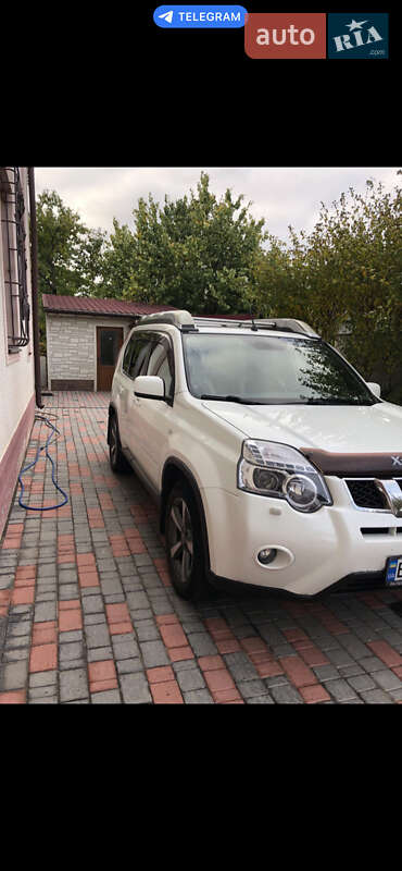 Позашляховик / Кросовер Nissan X-Trail 2011 в Одесі