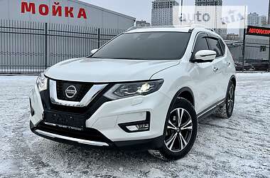 Позашляховик / Кросовер Nissan X-Trail 2021 в 