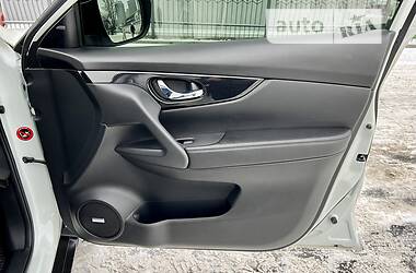 Позашляховик / Кросовер Nissan X-Trail 2021 в 