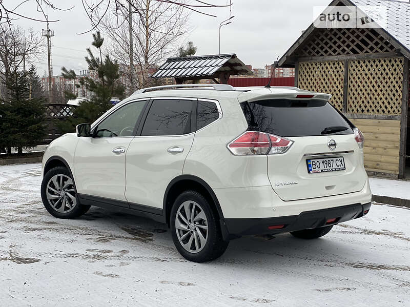 Внедорожник / Кроссовер Nissan X-Trail 2015 в Тернополе