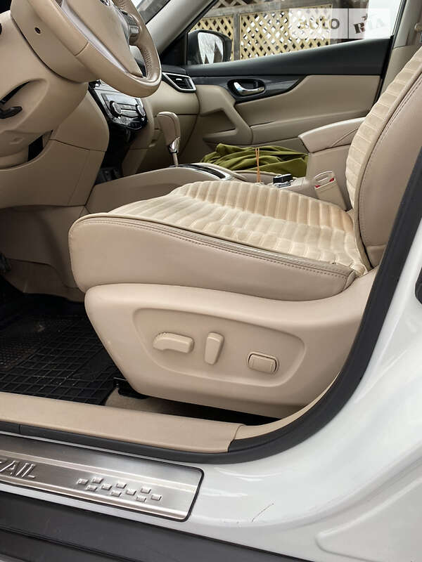 Внедорожник / Кроссовер Nissan X-Trail 2015 в Тернополе
