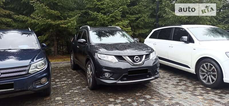Позашляховик / Кросовер Nissan X-Trail 2015 в Коломиї