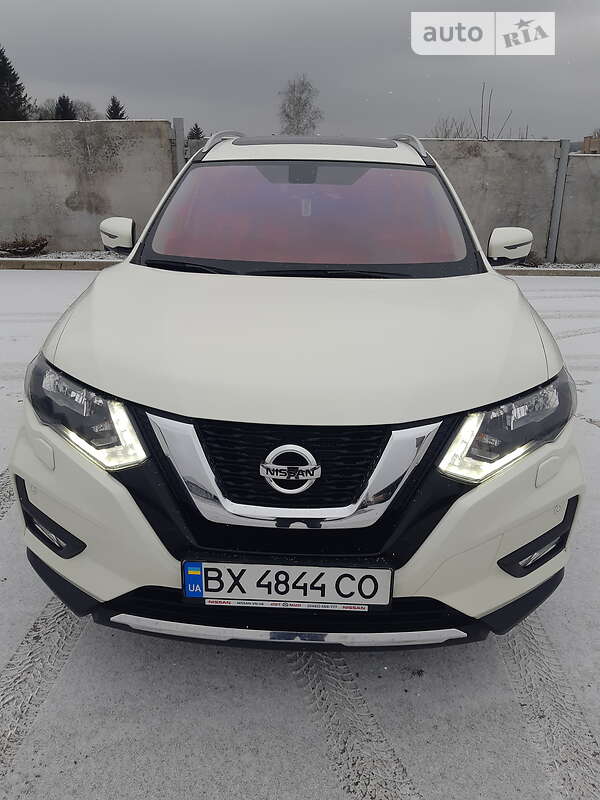 Внедорожник / Кроссовер Nissan X-Trail 2020 в Хмельницком