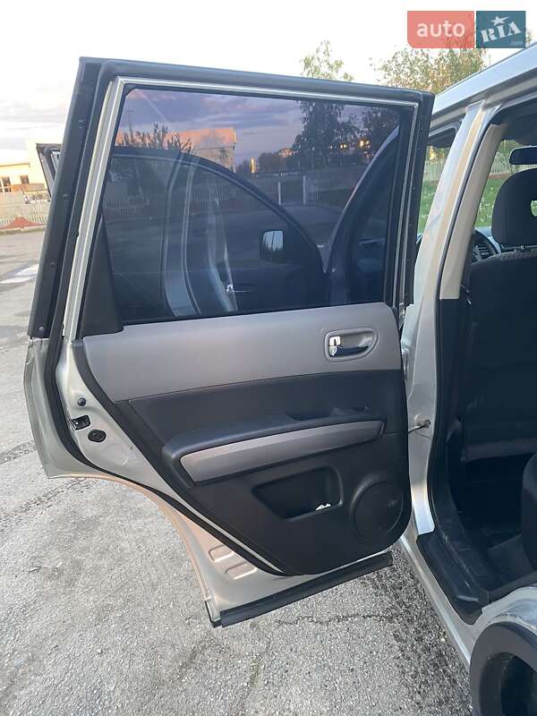 Позашляховик / Кросовер Nissan X-Trail 2008 в Івано-Франківську