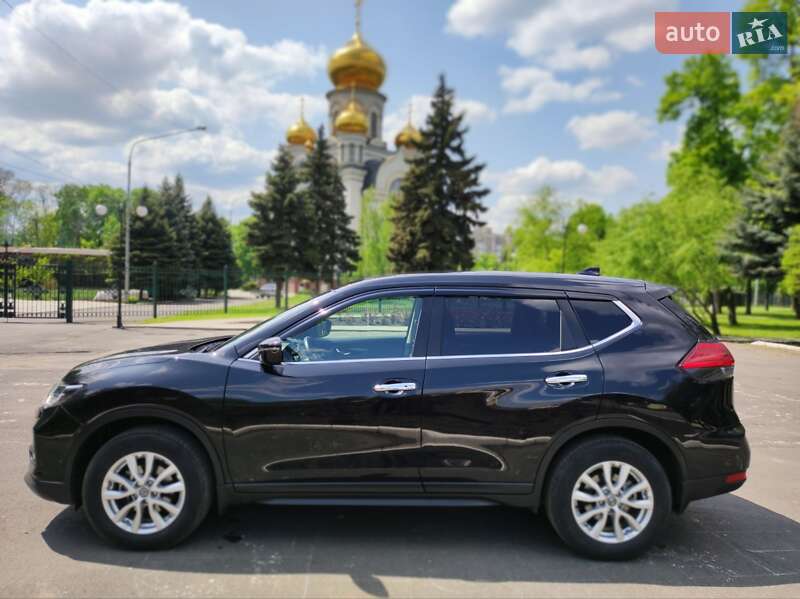 Позашляховик / Кросовер Nissan X-Trail 2018 в Першотравенську