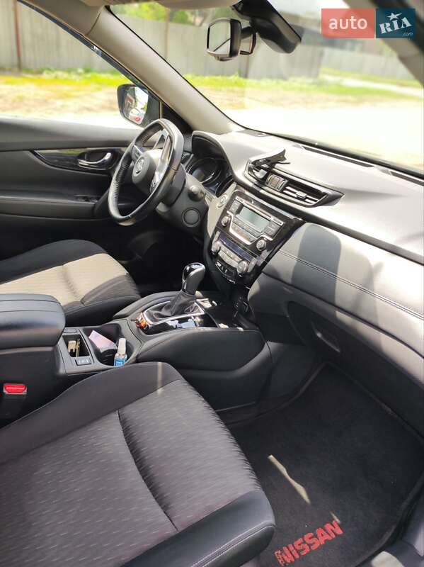 Позашляховик / Кросовер Nissan X-Trail 2018 в Першотравенську