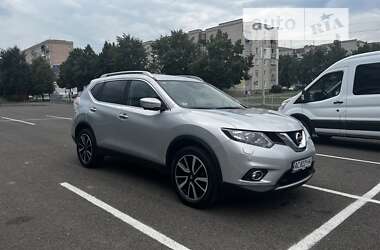 Внедорожник / Кроссовер Nissan X-Trail 2017 в Ковеле