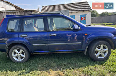 Внедорожник / Кроссовер Nissan X-Trail 2003 в Петрове