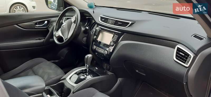 Внедорожник / Кроссовер Nissan X-Trail 2017 в Владимире