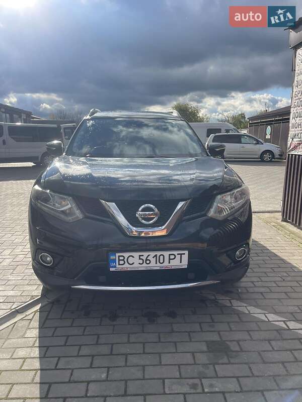 Позашляховик / Кросовер Nissan X-Trail 2014 в Володимирі